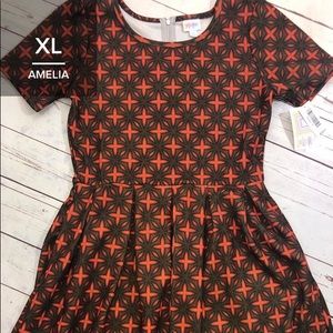 XL New w/tags LuLaRoe Amelia